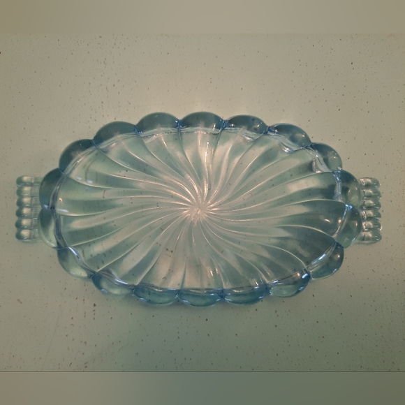 Vintage Light Blue Glass Sugar & Creamer Set w/Under-plate Tray GLOWS - Picture 9 of 14
